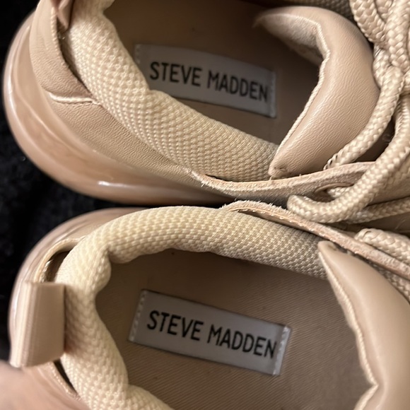 Cliff sneakers by Steve Madden - Picture 4 of 4